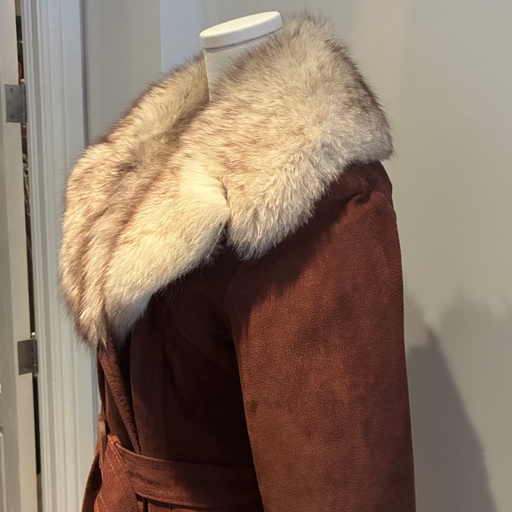 ICONIC true vintage Brown suede and Fur Collar Women's trench - Picture 3 of 9